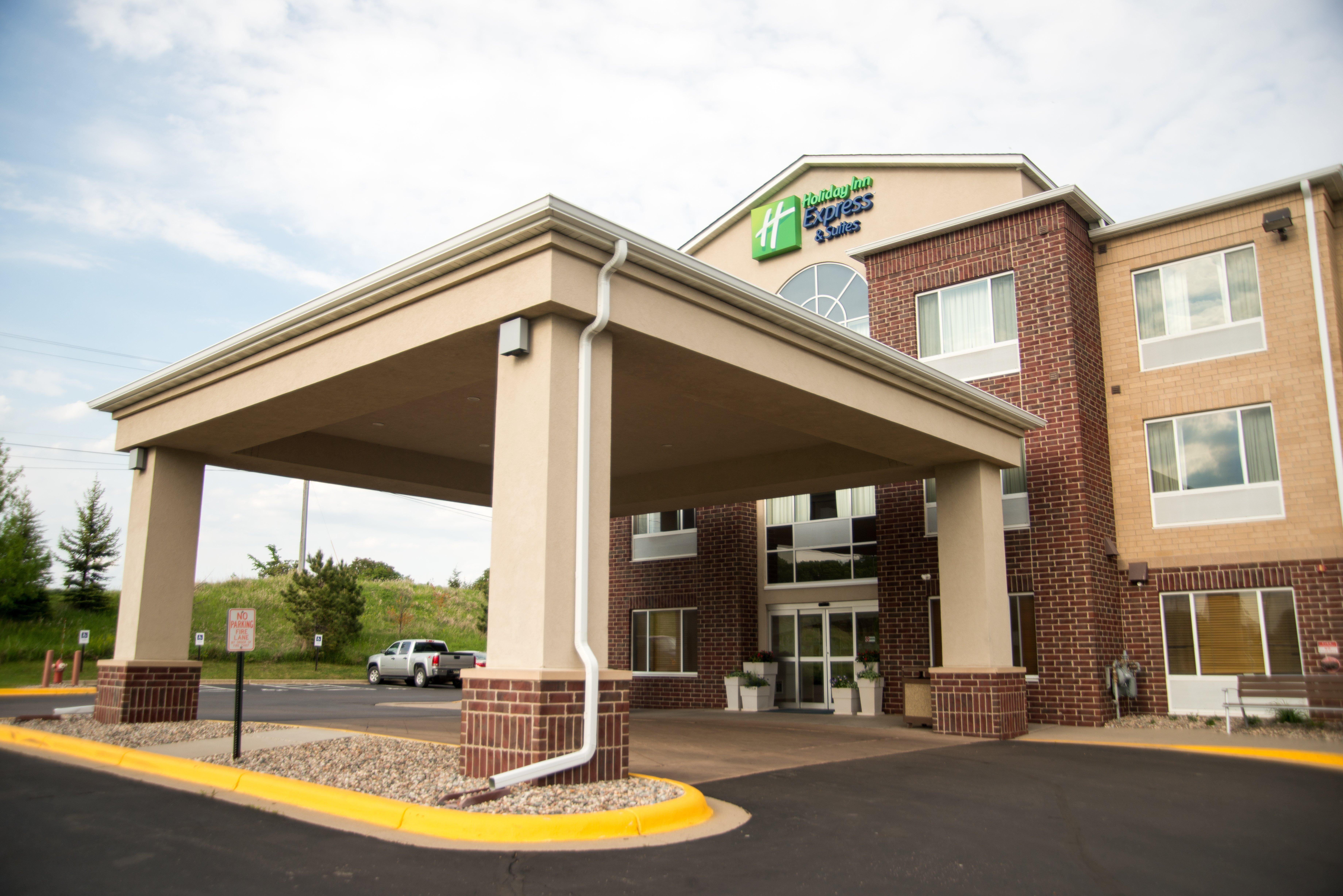 Holiday Inn Express Hotel & Suites Chanhassen By Ihg Exterior foto