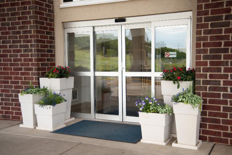 Holiday Inn Express Hotel & Suites Chanhassen By Ihg Exterior foto